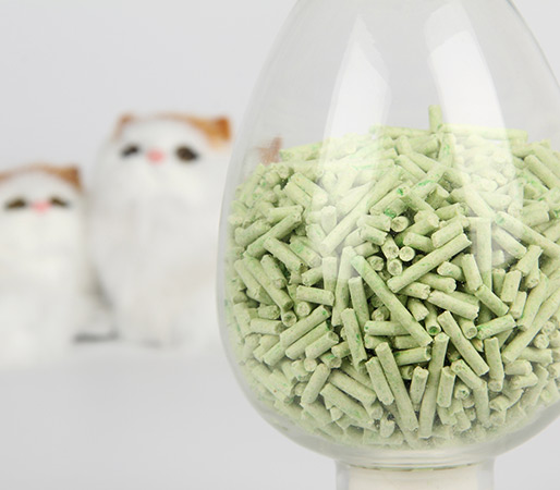 3mm green tea cat litter in a bottle