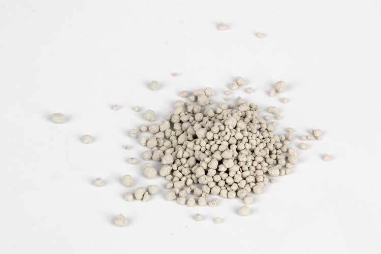 bentonite cat litter